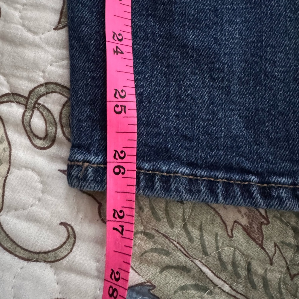 Old Navy Extra High Rise Sky-Hi Straight Jeans - Picture 6 of 6